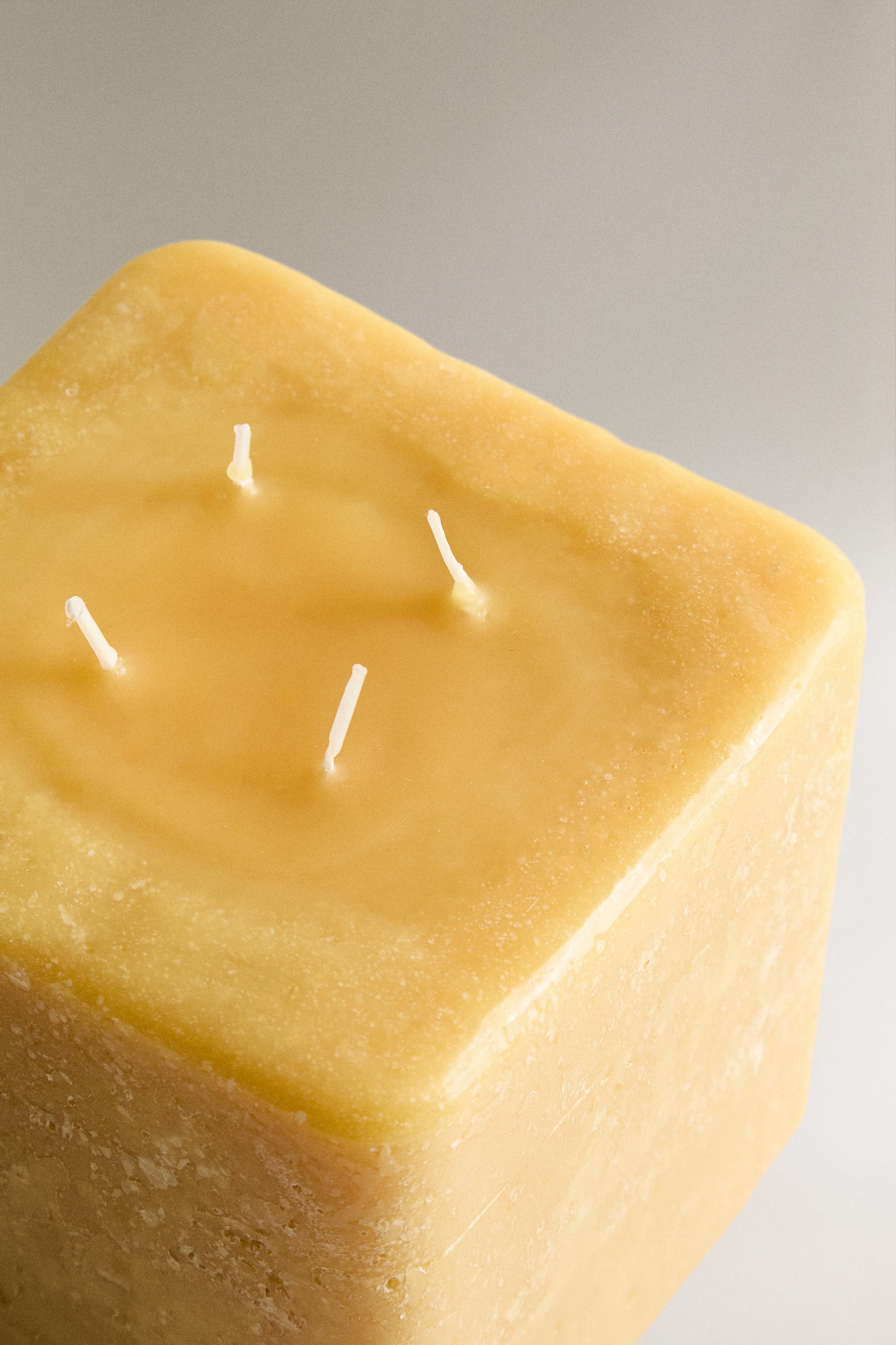 CUIR NUIT SQUARE SCENTED CANDLE